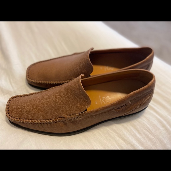 ecco mens loafer shoes